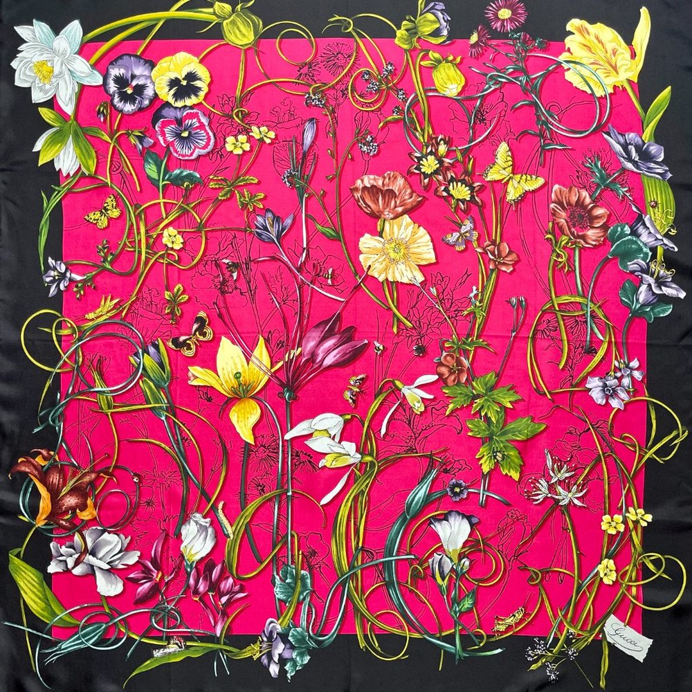 New Gucci Scarf Infinity Floral Print Silk Wrap Gucci Gift Box